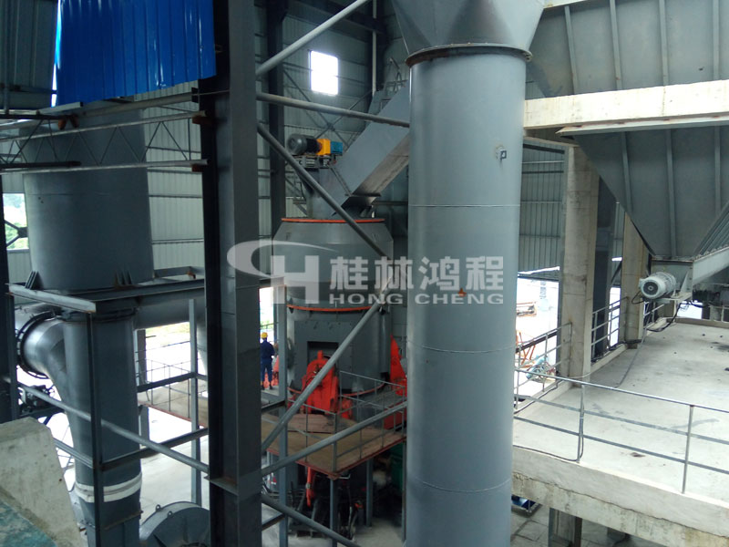 石墨碳棒，立式磨粉機，石墨磨粉機，立磨，磨粉機，磨粉機械，磨粉設備，桂林鴻程