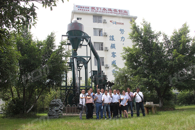 歡迎非礦行業(yè)龍頭企業(yè)及中美洲礦業(yè)考察團(tuán)蒞臨桂林鴻程參觀