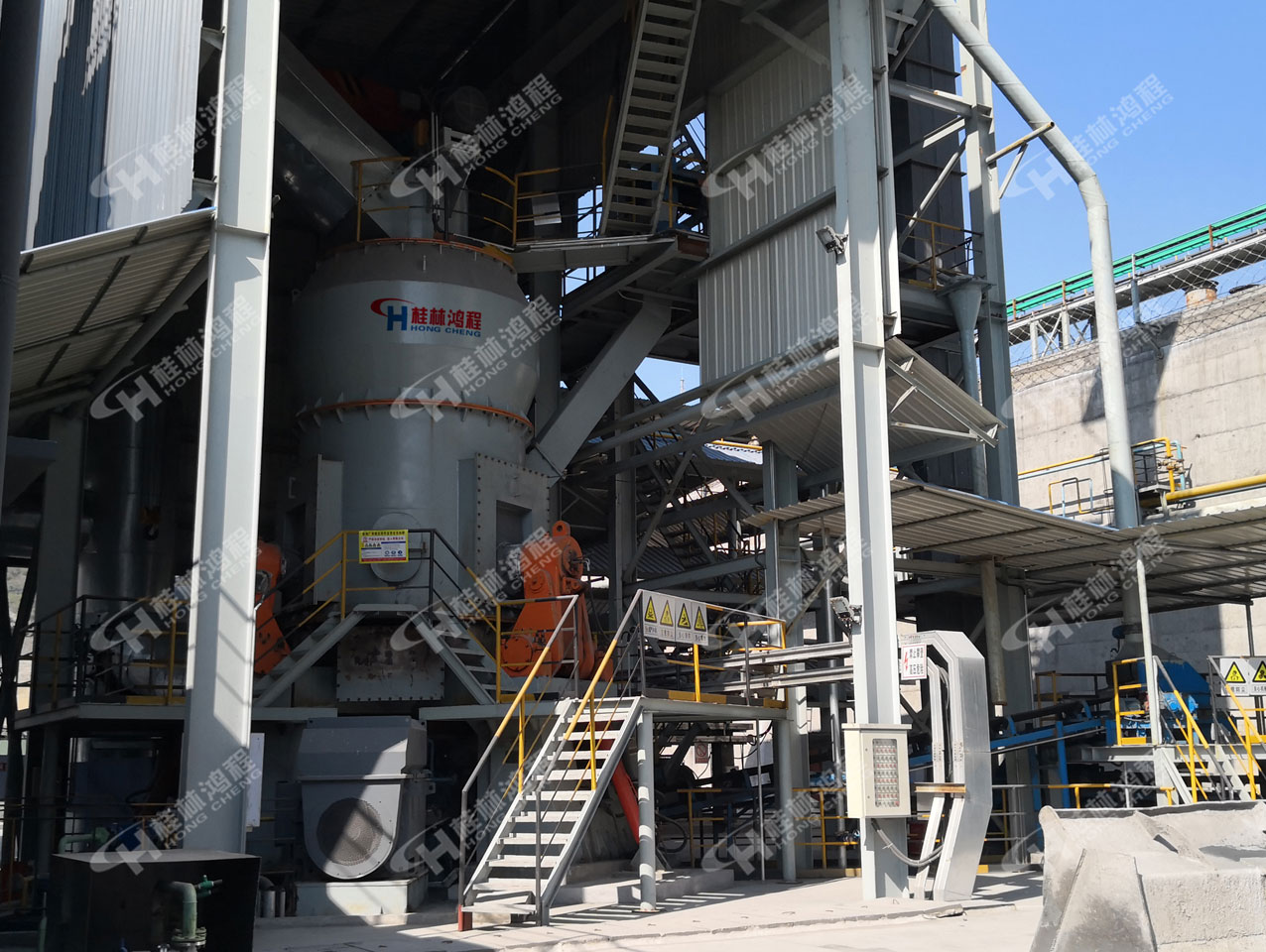 小型磨粉機，立式磨粉機，立式磨，立磨，客戶現場