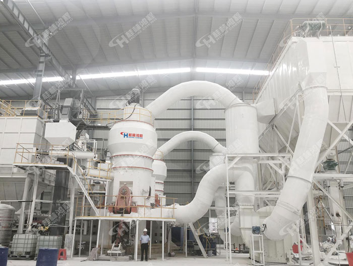 云母磨粉機，立式磨粉機，立磨，立式磨，超細立磨客戶現場，磨粉機廠家