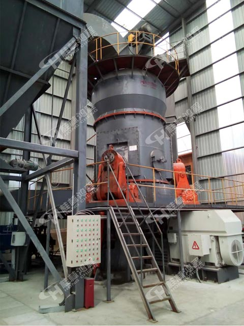 礦渣立磨選型，礦渣立磨，礦渣磨粉機(jī)，立式磨粉機(jī)，客戶現(xiàn)場，磨粉機(jī)廠家