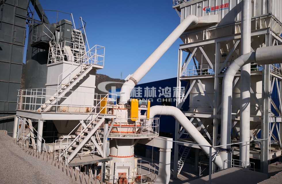 方解石加工設(shè)備,立式磨粉機,磨粉機廠家,磨粉機價格,方解石磨粉機