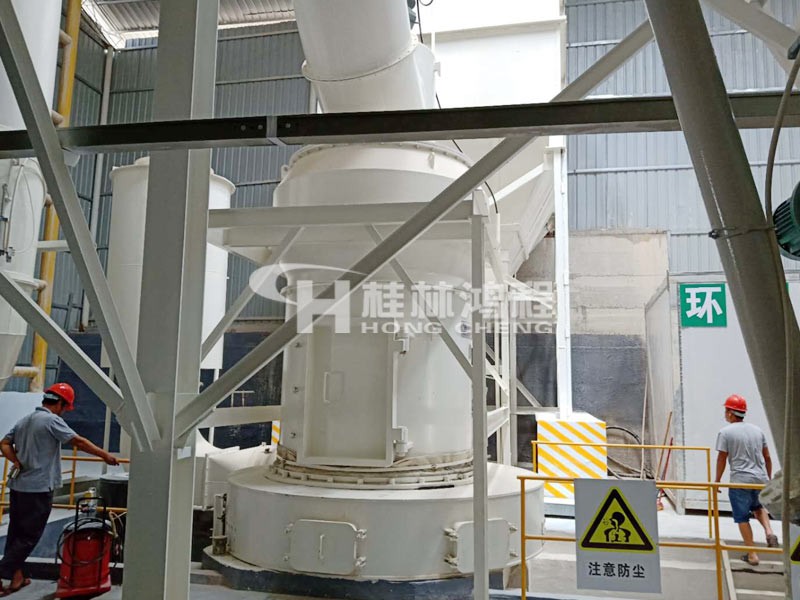 霞石磨粉機,霞石生產廠家,超細霞石粉,立式磨粉機,磨粉機廠家,磨粉機價格