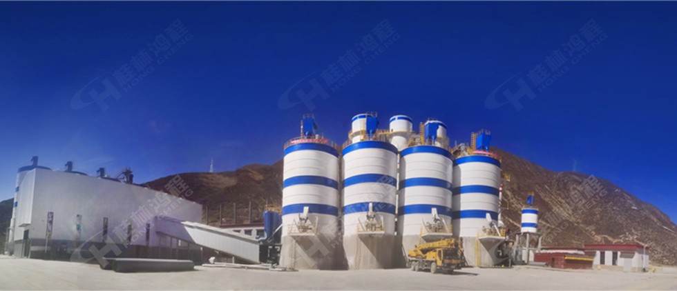 桂林鴻程大型雷蒙磨生產(chǎn)線拉薩案例現(xiàn)場(chǎng)-2